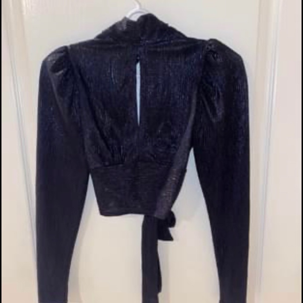 Nordstrom Long sleeve open back crop top